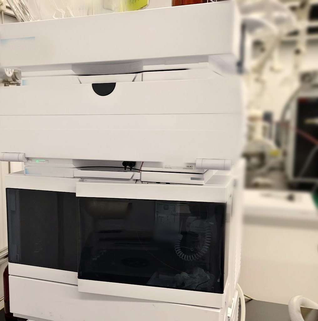 Liquid chromatography (LC) stack